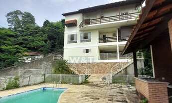 Imagem 2: Casa para aluguel e venda possui 360 metros quadrados com 5 quartos