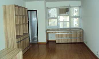 Imagem 2: Sala com ar-condicionado 32 m², piso em tábua corrida, porteiro e elevado no predio