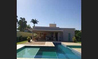 Imagem 5: Casa de condomínio para venda tem 375 metros quadrados com 3 quartos