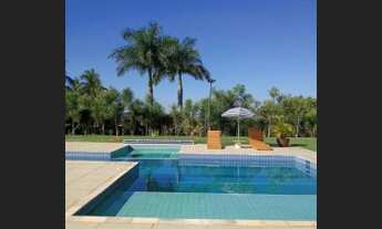 Imagem 4: Casa de condomínio para venda tem 375 metros quadrados com 3 quartos