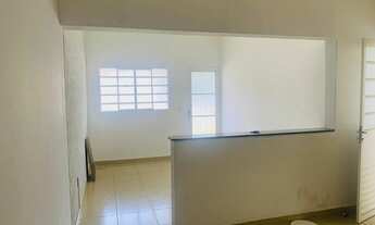 Imagem 3: Casa de condomínio para aluguel e venda possui 65 metros quadrados com 2 quartos