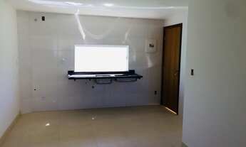 Imagem 2: Casa de condomínio para venda possui 180 metros quadrados com 3 quartos