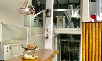 Imagem 4: Casa 3 salas, 2 cozinhas, 5 suítes sendo a suíte principal com mais de 50 metros