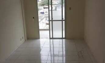 Imagem 2: Apartamento para aluguel com 65 m2 tem sala com varanda, 2 quartos, no Tanque em Jacarepag