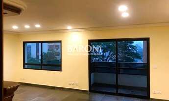 Imagem 3: Excelente apartamento a venda em Moema, 211 m², 1 por andar, living, sala com vista, terra