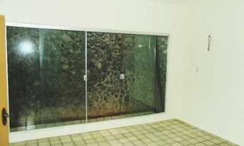 Imagem 4: Casa com excelente localização no Vinhais