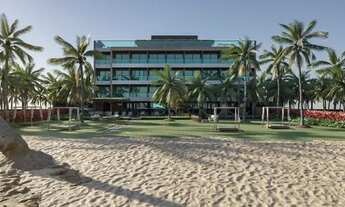 Imagem 4: Dar um mergulho no mar e na piscina, quando quiser, é a sua praia? Então viver no LANAI BE