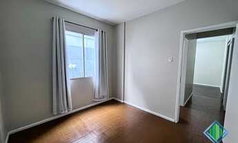 Imagem 3: Apartamento para venda tem 46 metros quadrados com 2 quartos em Centro - Florianópolis - S