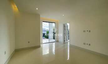 Imagem 2: Casa 5 suítes no Montenegro Boulevard