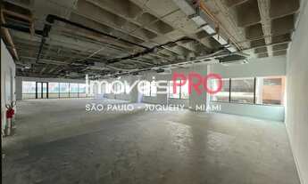 Imagem: Conjunto corporativo AAA Locação Triple