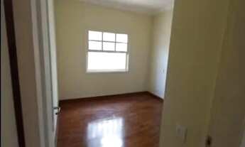 Imagem 2: Excelente casa 4 Quartos (2 suítes) + Dependencia