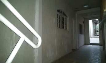 Imagem 2: Vende sobrado ,com caso nos fundos garagem para 2 carros