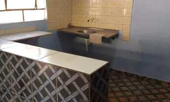 Imagem 2: Dois barracões independentes