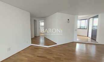 Imagem 6: Apartamento à venda em Moema, fora de rota, andar alto, reformado, 3 suítes e 3 vagas de g