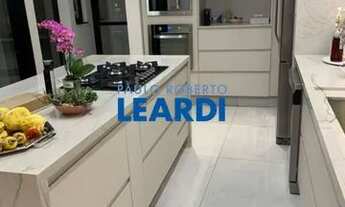 Imagem: CASA DE VILA - VILA OLÍMPIA - SP