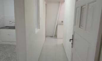 Imagem 2: Casa (fundos) com 40m² próximo à Praça Saenz Pena