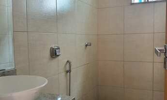 Imagem 2: Sobrado para venda possui 300 metros quadrados com 4 quartos