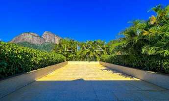 Imagem 7: Casa de Alto Luxo em Condomínio Fechado com Segurança 24hs, Toda Privacidade e Lazer com P