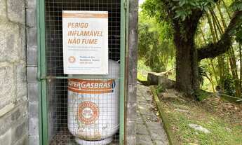 Imagem 5: Casa para venda possui 190 metros quadrados com 5 quartos em Bom Retiro - Teresópolis - RJ