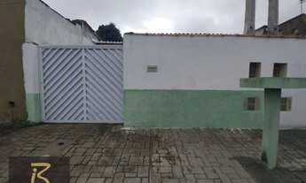 Imagem 2: Oportunidade casa 2 dorm 1 suite com cozinha americana espaço amplo com uma área com espaç