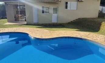 Imagem: Casa térrea, com um projeto clássico