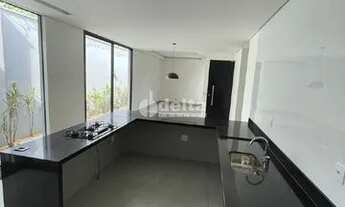 Imagem 2: Casa em condomínio à venda, 3 quartos, 1 suíte, 2 vagas, Minas Gerais - Uberlândia/MG