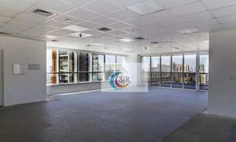 Imagem 7: Laje comercial de 408 m² com 12 vagas