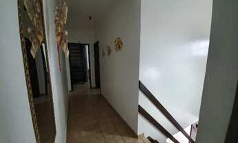 Imagem 5: Sobrado amarelo Casa com 4 dormitórios