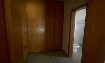 Imagem 2: Casa com 4 dormitórios à venda, 387 m² por R$ 2.500.000,00 - Condomínio João Paulo II - Pr