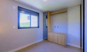 Imagem 4: Apartamento semi-mobiliado com 2 suítes e 2 vagas de garagem na Praia dos Amores