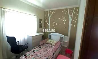 Imagem 7: Casa residencial com 3 quartos sendo 1 suíte disponível para locação no bairro Granada em