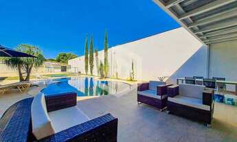 Imagem: Casa no Parque dos Resedás com 660m² e