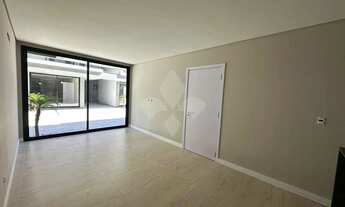 Imagem 3: Sobrado nº3 com 2 suítes no Residencial Orion no centro de Garopaba SC