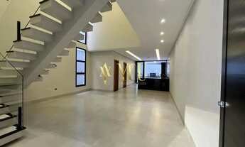 Imagem 4: Casa com 3 Suítes, Piscina Aquecida e Área Gourmet Próximo à Av. Ipanema