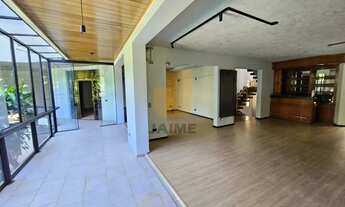 Imagem: Mansão com 900 m2 e 10 vagas no coração