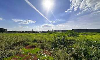 Imagem 3: Terreno a venda com 372m² totalmente plano a venda no Condomínio Golden Lake em Betel
