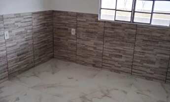 Imagem 2: Alugo apartamento no Rancho Fundo com 1 quarto, sala, cozinha e banheiro