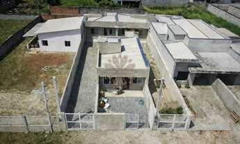 Imagem: Casa nova com 2 quartos e quintal amplo