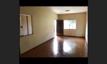 Imagem 2: Alugo casa grande - Disponível em Março