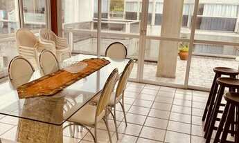 Imagem 4: Cobertura Duplex para Locação Anual em Frente ao Mar na Meia Praia Itapema SC