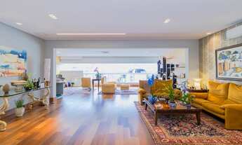 Imagem 1: Apartamento com 275 m2 (3 suítes e 3 vagas) em Campo Belo com Vista Deslumbrante