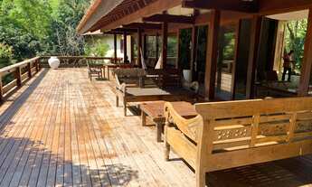 Imagem 5: Casa de condomínio para venda tem 800 metros quadrados com 4 quartos