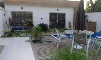 Imagem 3: Excelente casa duplex com 5 quartos, em um dos melhores Condomínios da Ilha de Guaratiba