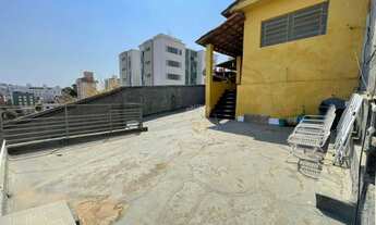 Imagem 6: Casa com 3 dormitórios à venda, 242 m² por R$ 570.000,00 - Sagrada Família - Belo Horizont