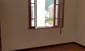 Imagem 4: Quarto e sala espaçoso em Rua Bucólica do Grajaú