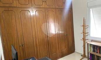 Imagem 6: Apartamento com 3 dormitórios no bairro do Embare em Santos