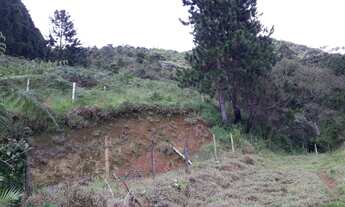 Imagem 2: Terreno em aclive com 660m2 cascatinha parte alta-nova friburgo-RJ