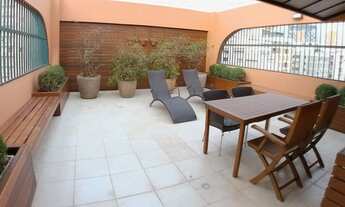 Imagem 3: Cobertura duplex com área externa reformada R Oscar Freire duas vagas