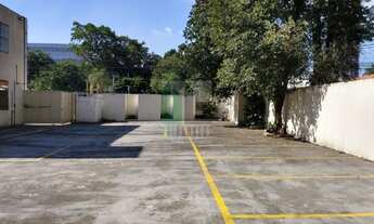 Imagem 2: Prédio comercial - Área do terreno : 2880m² Área construída : 1650m² - Grande área de jard