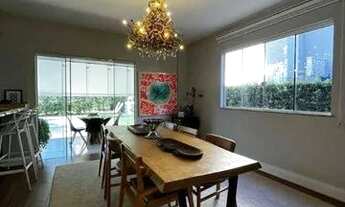 Imagem 2: Casa 4 Suítes Mobiliada e Decorada com Piscina á Venda no/Condomínio Horizontal Praia Brav